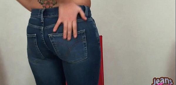  Do you like how my panties peek out of my jeans